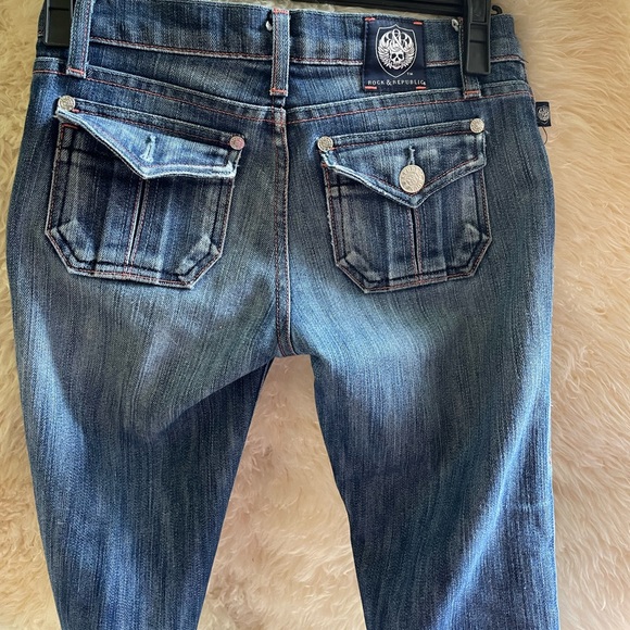 Mid rise jeans - Picture 3 of 3